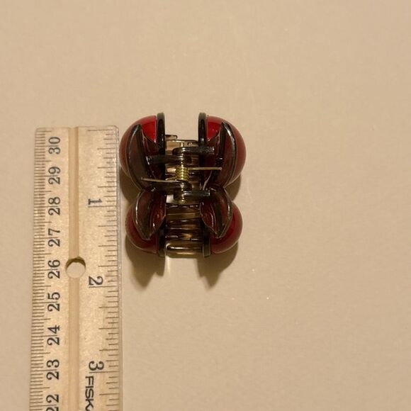 Cherry Hair Clip S930 - Picture 4 of 5